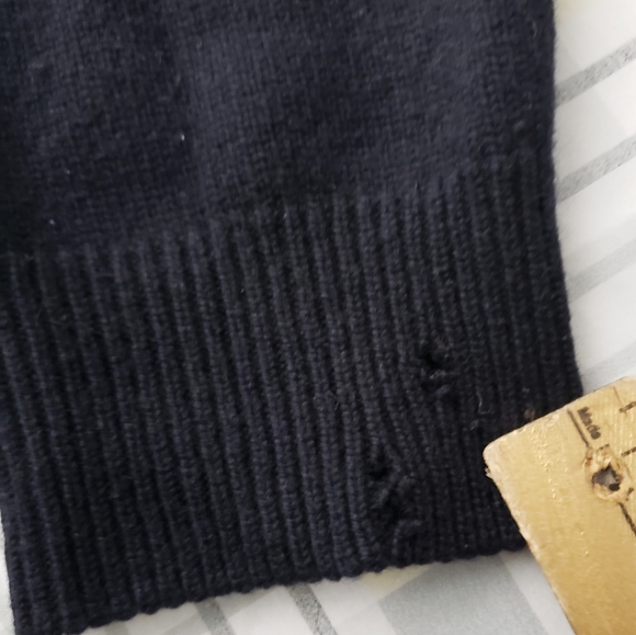 ‼️SOLD‼️ Vintage Hermes Cashmere Sweater Full Zip - Picture 15 of 16